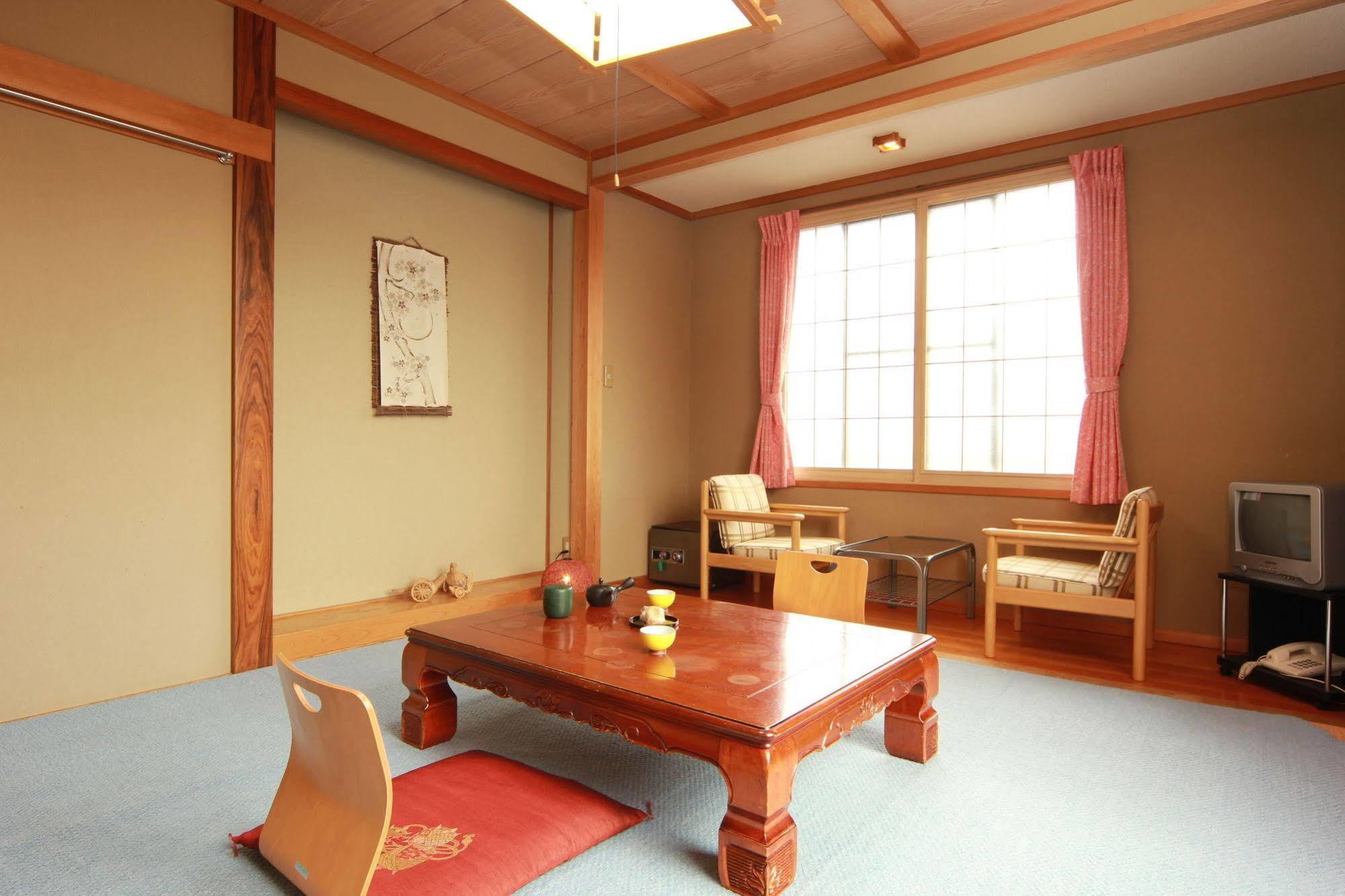 Hatoguruma Kawabata Nozawaonsen Exterior photo